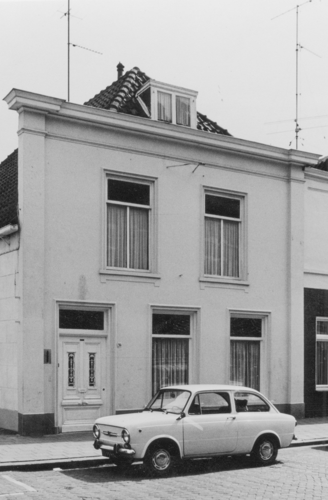 Grote Kerkstraat 28