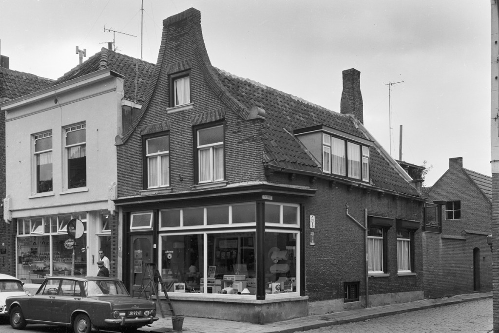 Kaaistraat 16