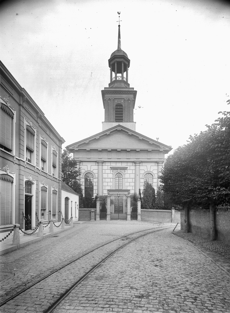 Kerkplein 7