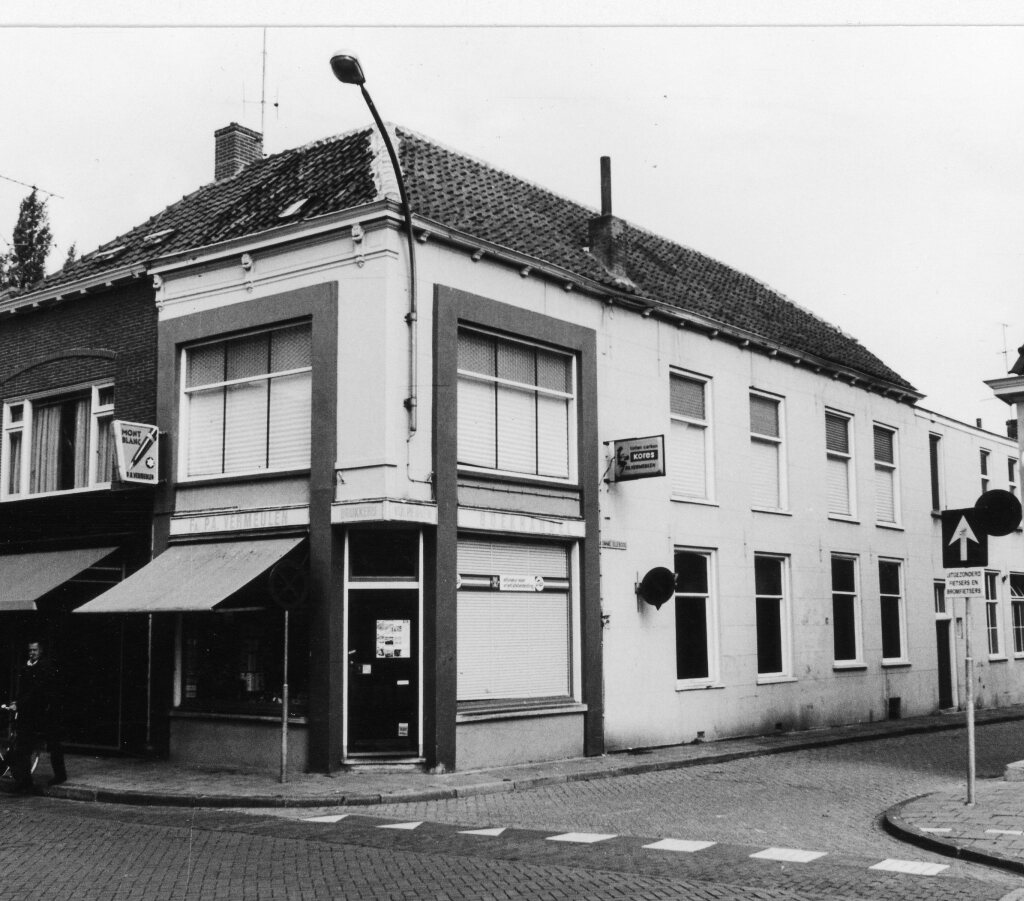 Kaaistraat 17 · 1972
