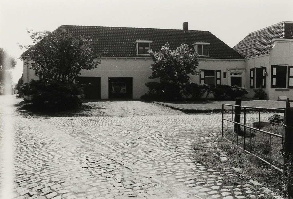 Dorpsweg 136